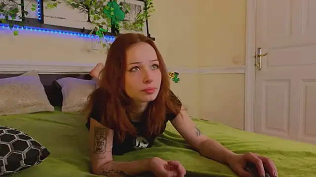 AliceTempt online show from 03.17.25