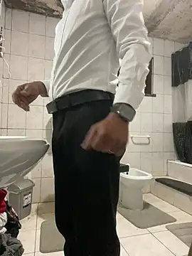 rogerdik76 online show from 04.13.26