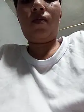 kylieWest7 online show from 02.14.26