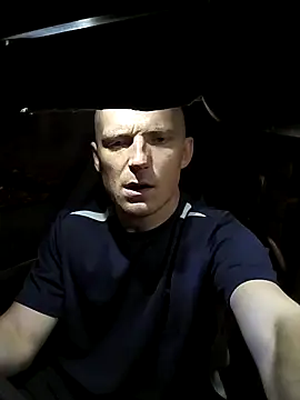 Snapshot of great_feeling chatting on 10.13.25 great feeling online show from 10.13.25