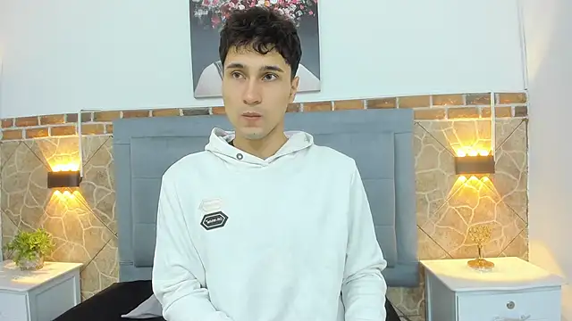 Snapshot of buddy_whitte chatting on 03.03.25 buddy whitte online show from 03.03.25