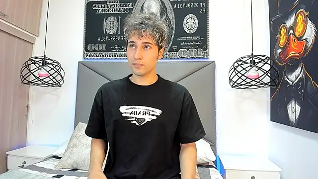 Snapshot of buddy_whitte chatting on 11.01.25 buddy whitte online show from 11.01.25