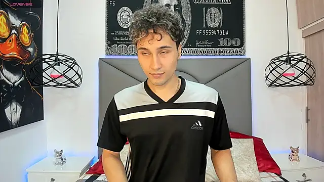 Snapshot of buddy_whitte chatting on 12.14.25 buddy whitte online show from 12.14.25