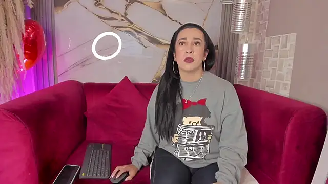 Bella williamss  online show from 11.24.25