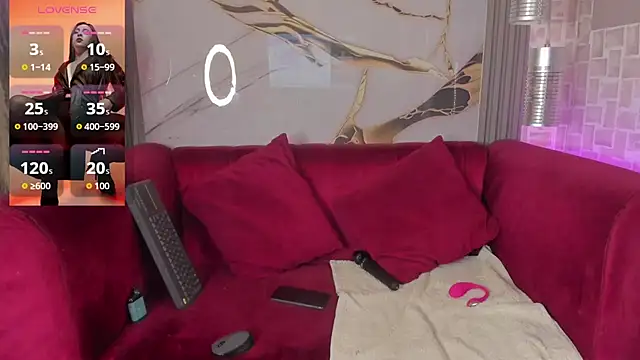 Bella williamss  online show from 12.01.25