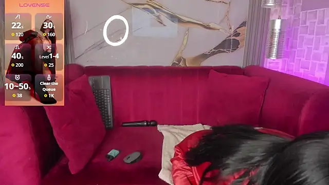 Bella williamss  online show from 12.02.25