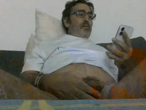 Snapshot of moreno51 chatting on 11.16.25 moreno51 online show from 11.16.25