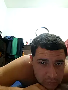 Snapshot of comcoroas chatting on 02.25.25 comcoroas online show from 02.25.25