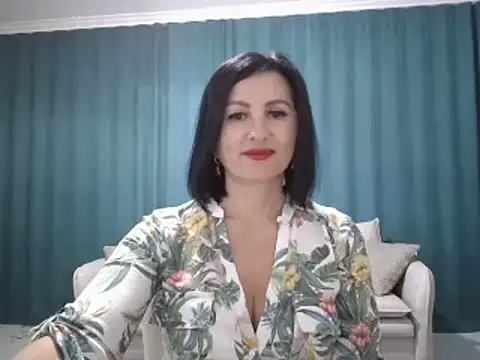 Snapshot of Rosa_Angie chatting on 03.05.25 Rosa Angie online show from 03.05.25