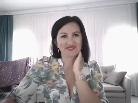 Snapshot of Rosa_Angie chatting on 03.05.25 Rosa Angie online show from 03.05.25