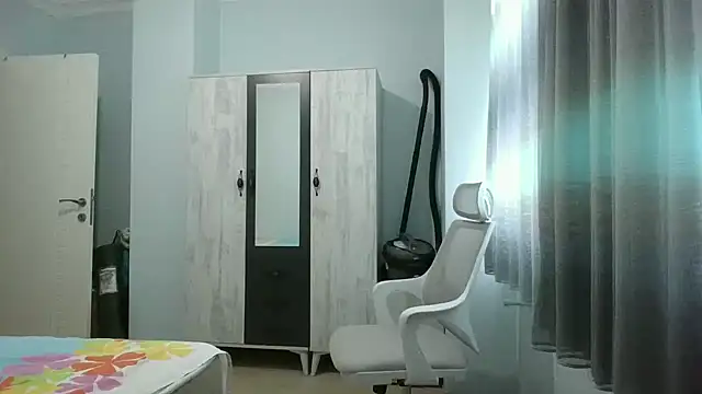 Snapshot of Rosa_Angie chatting on 09.11.25 Rosa Angie online show from 09.11.25