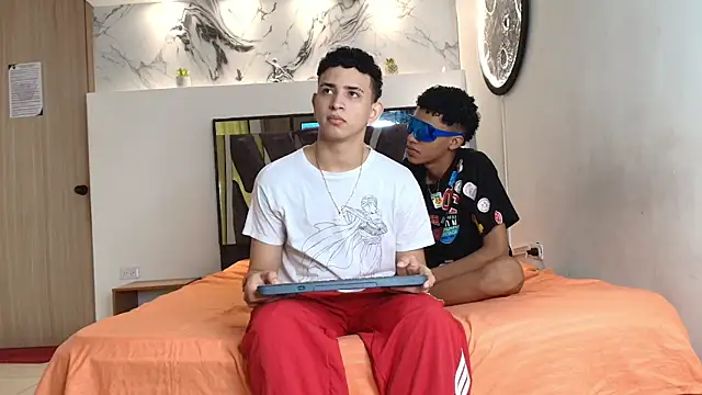 KING OFF BOYS online show from 10.13.25