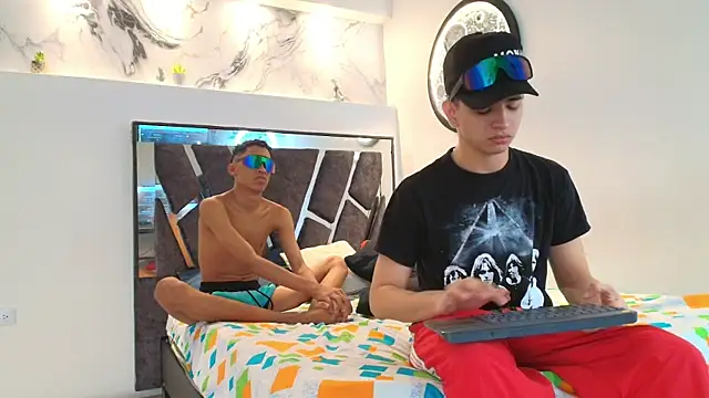 KING OFF BOYS online show from 11.21.25