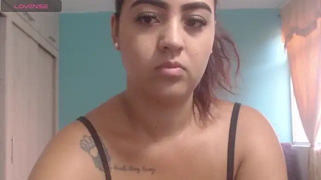 Anthonela Queen online show from 12.17.25