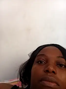 Snapshot of lakarinati chatting on 12.16.25 lakarinati online show from 12.16.25