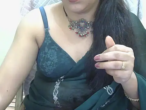Snapshot of Lovely_Manvi chatting on 11.24.25 Lovely Manvi online show from 11.24.25