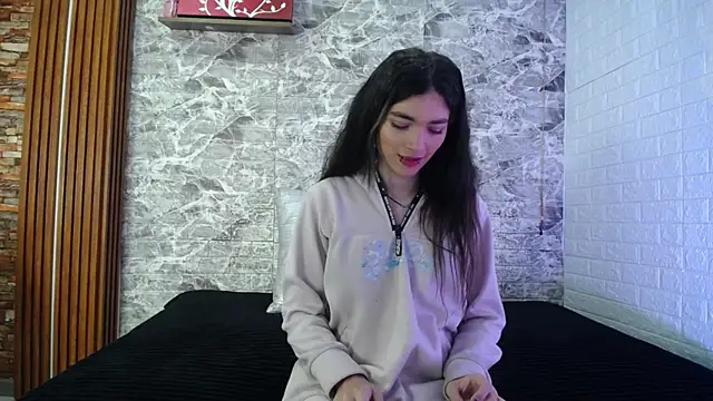 MaeveKuro online show from 09.09.25