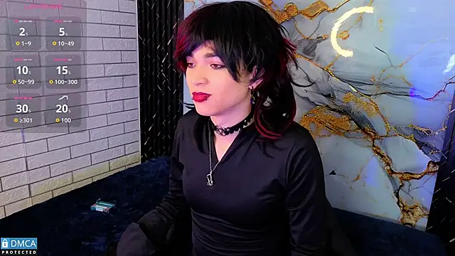 MaeveKuro online show from 12.03.25