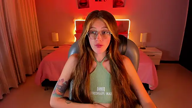 Emily Warren  online show from 02.07.26