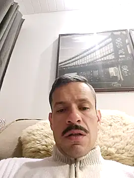 juniortche1313 online show from 10.22.25