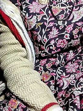 Snapshot of Anitabhabi_2 chatting on 11.13.25 Anitabhabi 2 online show from 11.13.25