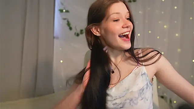 Kelly Ember online show from 02.26.25