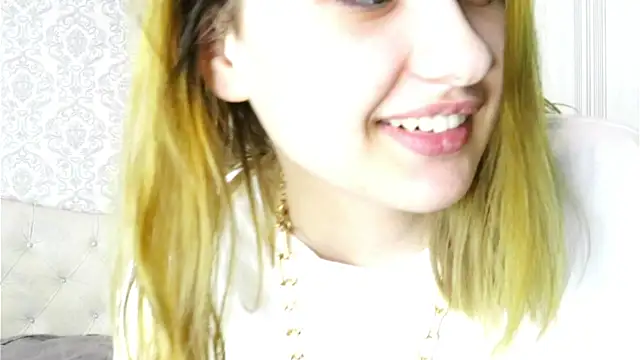 Snapshot of KeeleyEdge chatting on 03.01.25 KeeleyEdge online show from 03.01.25