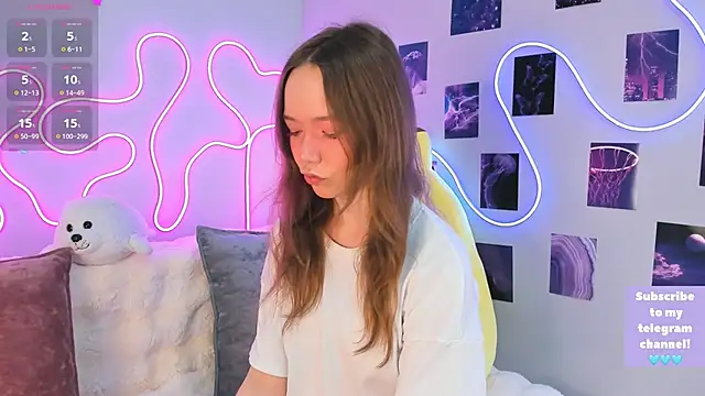 Snapshot of Dreamy_Polly chatting on 03.15.25 Dreamy Polly online show from 03.15.25