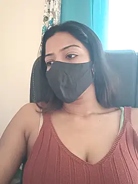 Snapshot of CRAZY__BITE chatting on 10.23.25 CRAZY BITE online show from 10.23.25