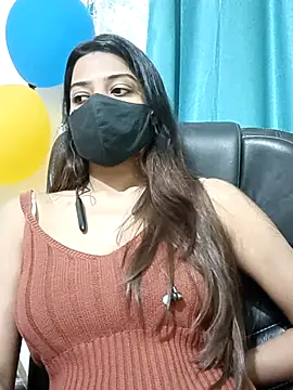 Snapshot of CRAZY__BITE chatting on 11.23.25 CRAZY BITE online show from 11.23.25