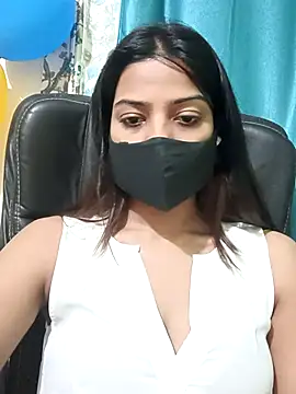 Snapshot of CRAZY__BITE chatting on 11.25.25 CRAZY BITE online show from 11.25.25