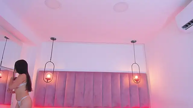 Snapshot of Haily_b chatting on 11.10.25 Haily b online show from 11.10.25