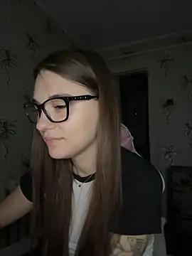 Snapshot of MrrKate chatting on 11.24.25 MrrKate online show from 11.24.25