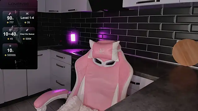 Snapshot of EmmaVictori1 chatting on 01.09.26 EmmaVictori1 online show from 01.09.26