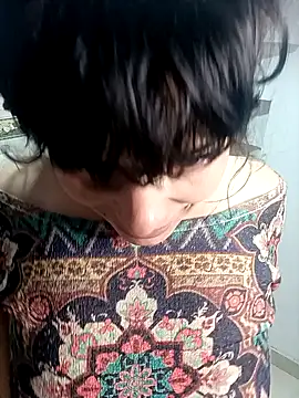 Snapshot of Ali3Martin chatting on 03.05.25 Ali3Martin online show from 03.05.25