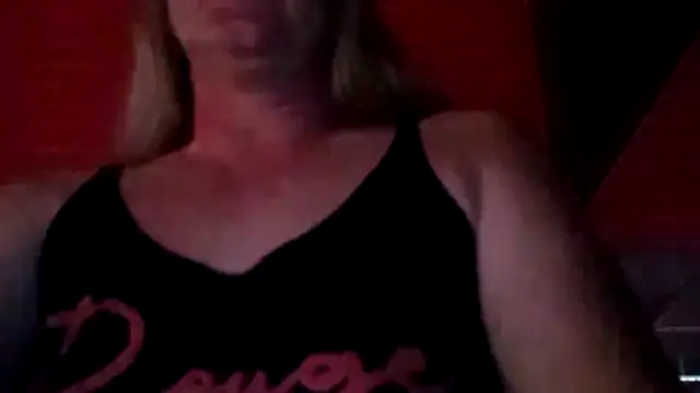 Snapshot of wetnwildforyou chatting on 11.02.25 wetnwildforyou online show from 11.02.25