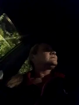 Snapshot of wetnwildforyou chatting on 11.13.25 wetnwildforyou online show from 11.13.25