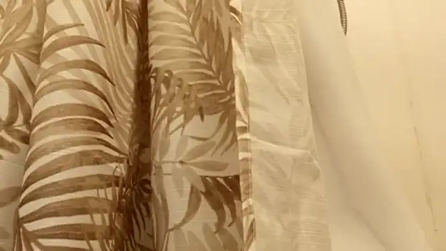 Snapshot of wetnwildforyou chatting on 11.23.25 wetnwildforyou online show from 11.23.25