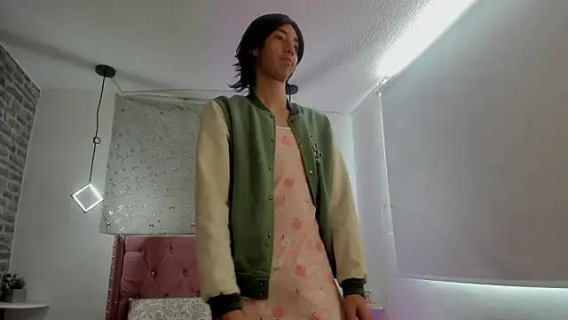 loverisu-coral online show from 03.01.26