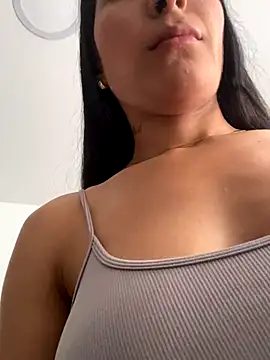 Snapshot of AshleyG_222 chatting on 10.30.25 AshleyG 222 online show from 10.30.25