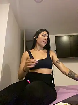 Snapshot of AshleyG_222 chatting on 11.15.25 AshleyG 222 online show from 11.15.25