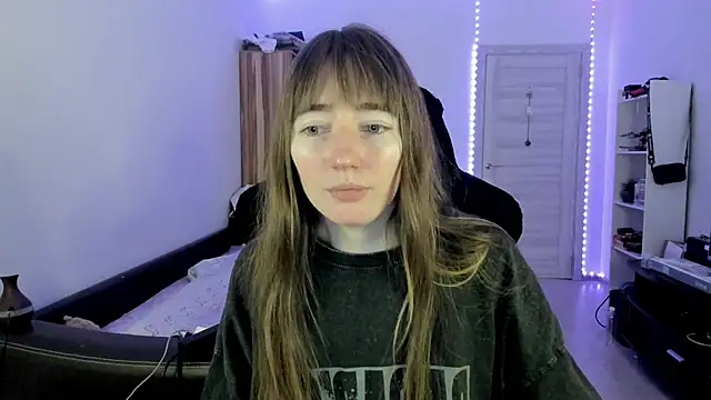 Snapshot of bekkawell chatting on 12.15.25 bekkawell online show from 12.15.25