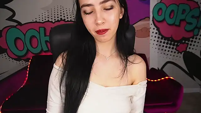 Snapshot of WildKittenX_ chatting on 09.26.25 WildKittenX online show from 09.26.25