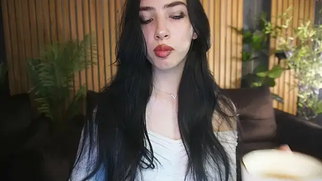 Snapshot of WildKittenX_ chatting on 09.30.25 WildKittenX online show from 09.30.25