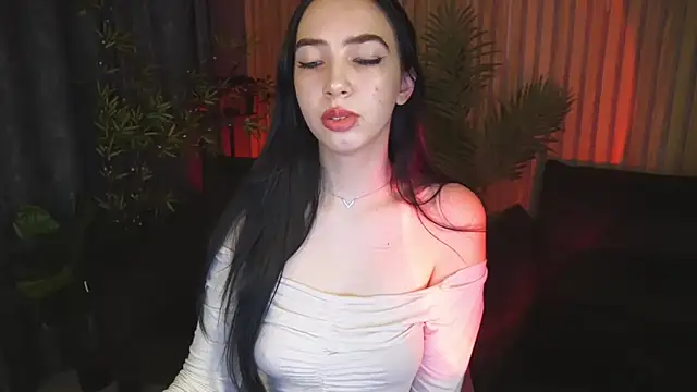 Snapshot of WildKittenX_ chatting on 11.14.25 WildKittenX online show from 11.14.25