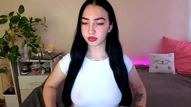 WildKittenX  online show from 06.07.26