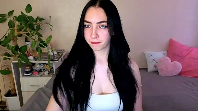 WildKittenX  online show from 06.15.26