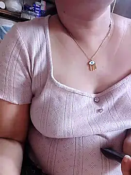 Snapshot of pallu_telgu_kannada chatting on 11.04.25 pallu telgu kannada online show from 11.04.25