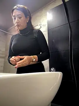 Mila LS online show from 10.20.25