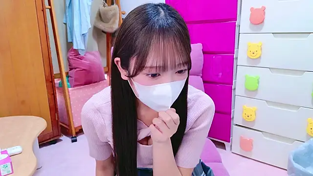 Snapshot of Oo_aki chatting on 02.27.25 Oo aki online show from 02.27.25